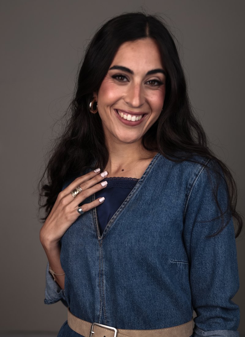 Top Cover - תחרה כחול כהה