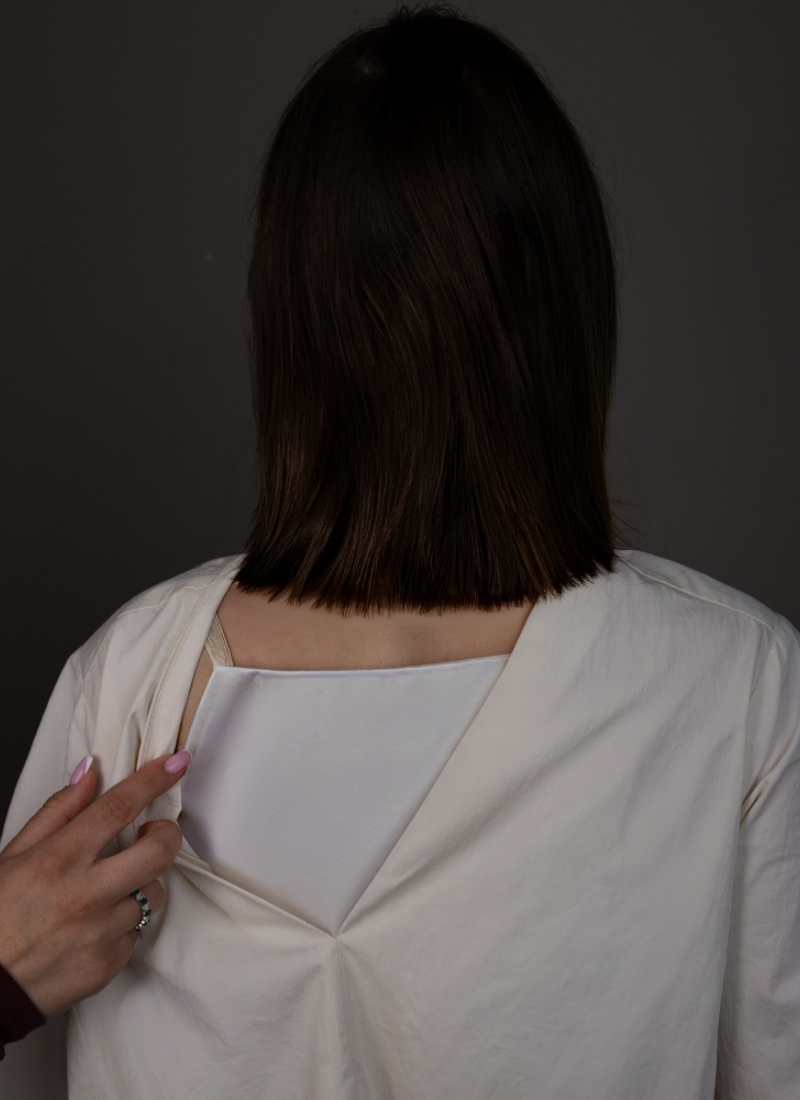 Top Cover - תחרה כחול כהה